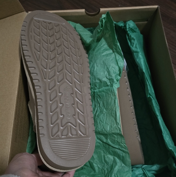 Women's boots - Picture 2 of 3